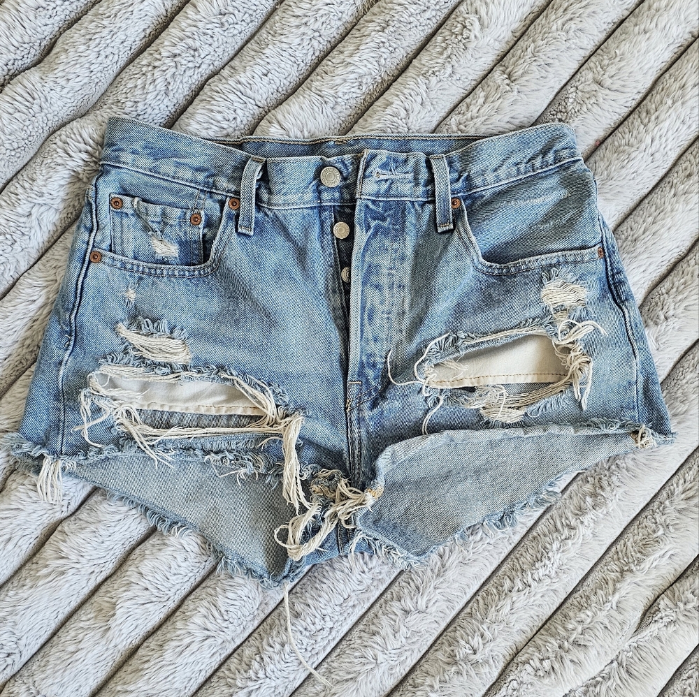 Levi jean shorts